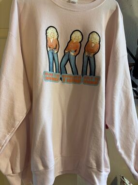 Graphic Dolly Sweatshirt in Light Pink